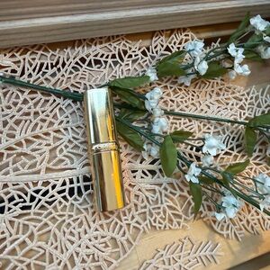 💋NWT Revlon Colour Rich British Red 350 Lipstick